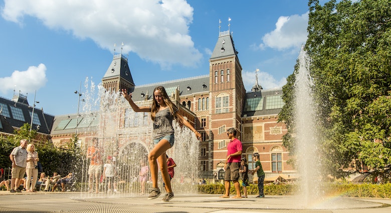 Families and tourists relax in the garden of the Rijksmuseum, the fountain forms an attraction in itself, inviting the old and young to interact with it, occassionaly resulting in wet clothes. People rushing in and out of the water spray.
509788919
Carefree, Fun, Joy, Playful, Togetherness
The Rijksmuseum garden with fountain - stock photo
Families and tourists relax in the garden of the Rijksmuseum, the fountain forms an attraction in itself, inviting the old and young to interact with it, occassionaly resulting in wet clothes. People rushing in and out of the water spray.